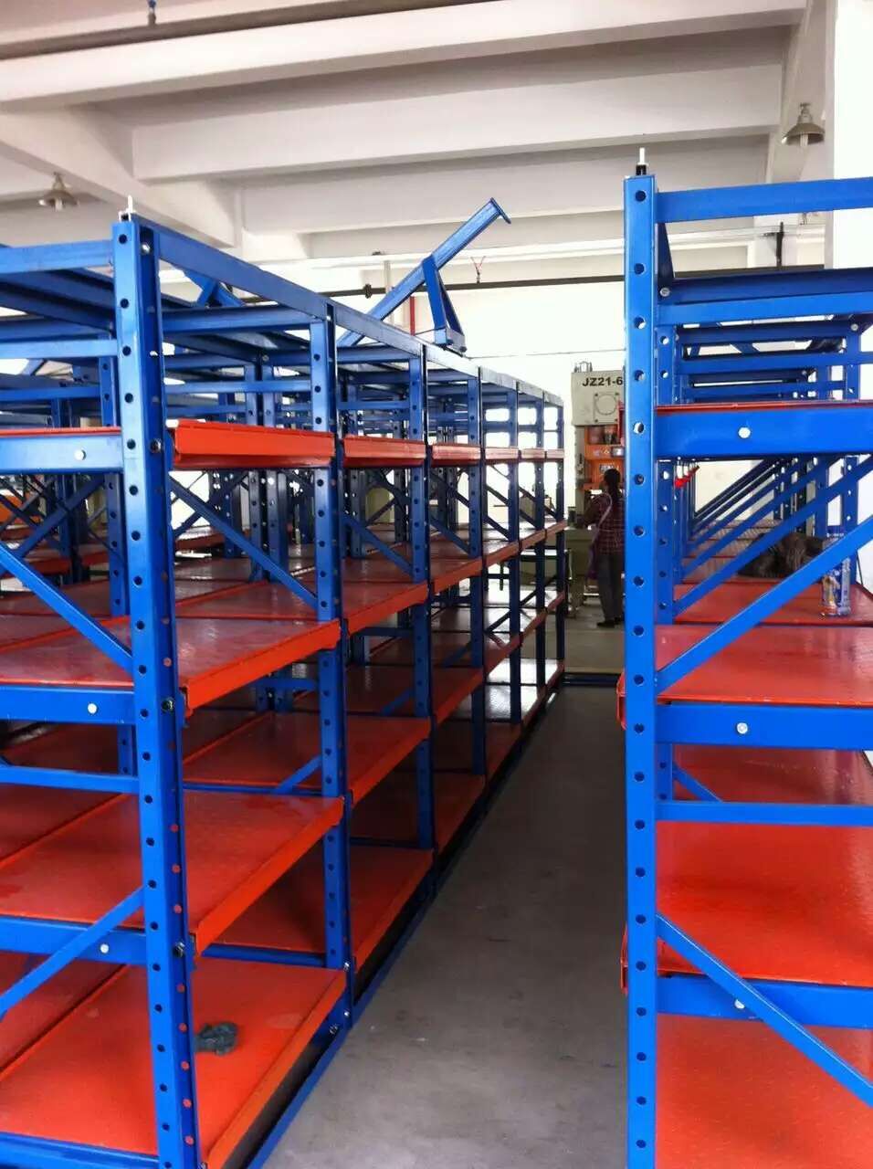 模具货架-3